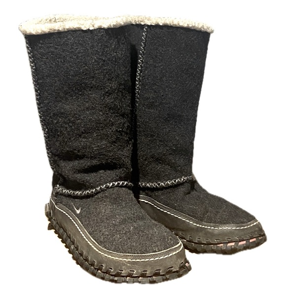 Nike winter track boots. Amazing warm, rubber sole. Sz 7 - Picture 4 of 7